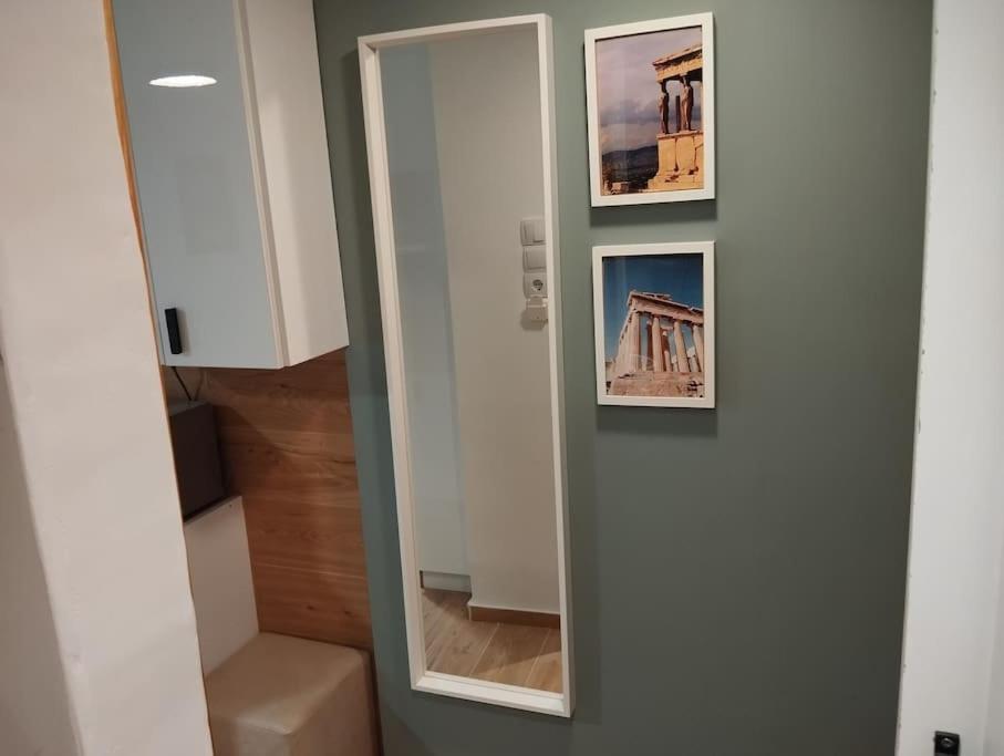 Nektar Cosy Apartment In City Centre アテネ エクステリア 写真