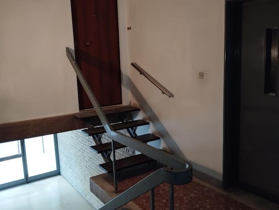Nektar Cosy Apartment In City Centre アテネ エクステリア 写真